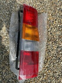 Ford Transit zadné svetlo
