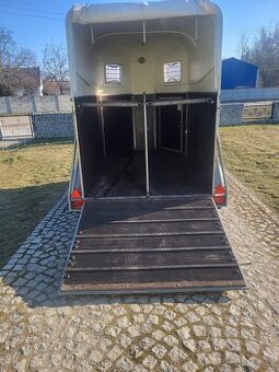 Prepravnik na kone