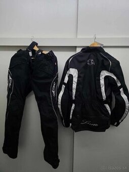 Moto bunda - oblečenie pre ženu