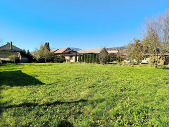 RD S KRÁSNYM VEĽKÝM POZEMKOM 1621M2 ČIAST.REKONŠTRUKCIA UDRŽ