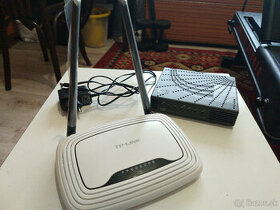 WiFi Ruter a Modem na net.