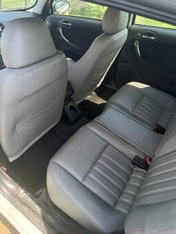 Sedačky Alfa Romeo 147