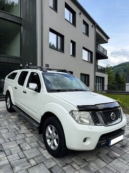 Nissan Navara D40 facelift 2.5 140KW Full vybava nova STK