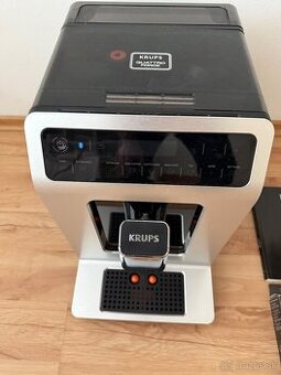 KRUPS EA89 Evidence Chrome s nádobou na mlieko