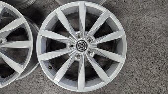 Hliníkový Disk 5x112 R17 ET49 DIJON iba 3kusy