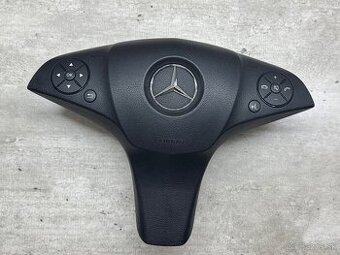 Predam AirBag s multifunkcnymi tlacidkami Mercedes