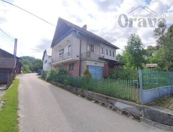 dom s pozemkom 579 m2 v Chlebniciach na Orave