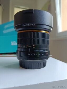 Samyang 8mm f3.5 CS Fisheye pre Canon EFS