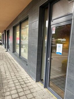 Prenájom priestorov 20m2 pre služby/kanceláriu - Púchov