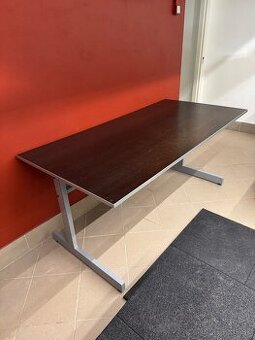 PREDAM kancelarsky stôl