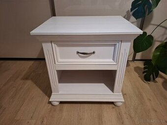Nočný stolík