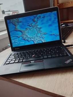 Notebook Lenovo thinkpad 13,3 palcový
