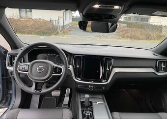 BMW 330xd tour E91 M57 ROZUMNEJ DOHODE SA NEBRÁNIM