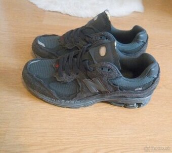 New balance 2002r 45