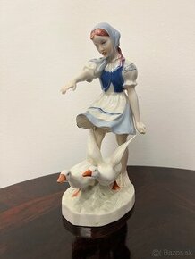 Royal Dux dáma s huskami