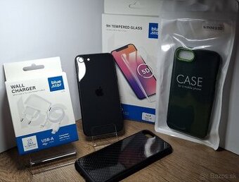 IPhone SE 2020 128GB Black-NOVÁ  BAT.100%-TOP STAV