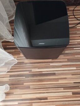 Bose acoustimass 300/bass module 700