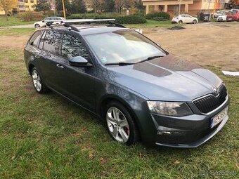 ŠKODA Octavia III Combi 2.0 TDI RS (DSG)