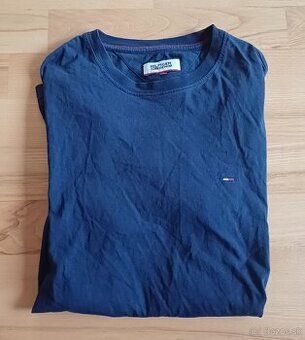 Tommy Hilfiger tmavonodré