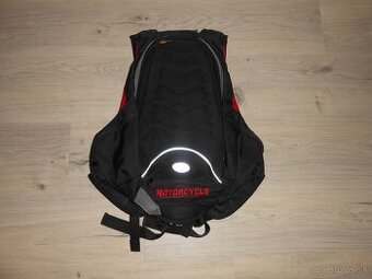Predam malo pouzivany moto ruksak za super cenu len 20 euro