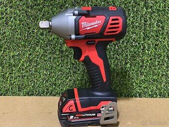Milwaukee M18 BIW12 aku rázový uťahovák