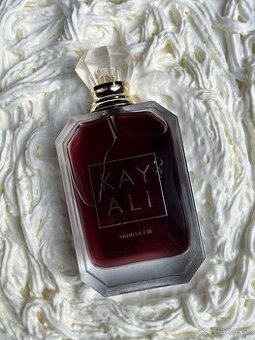 Kayali 28 Vanilla parfém