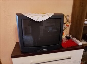 Predám televízor PHILIPS.