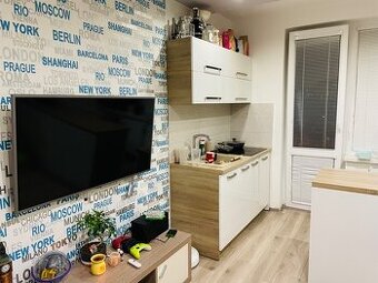 2-IZB. BYT 40m2 JUŽNÁ TRIEDA, OC ASTÓRIA, JUH