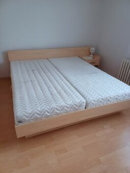 Manželská poateľ s uložným priestorom