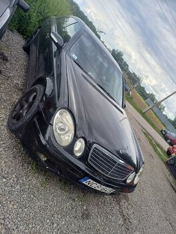 Mercedes E200cdi - 1
