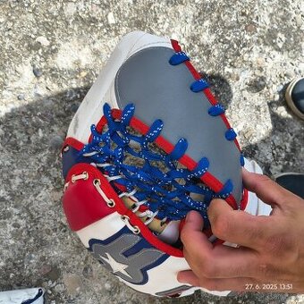 Predám brankársku výstroj