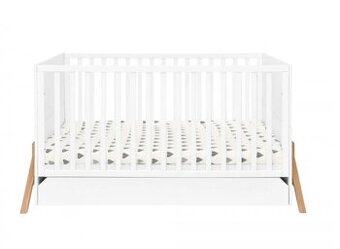 Postielka so zasuvkou