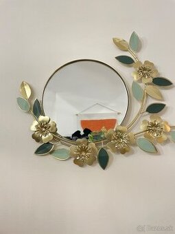 Kovové dekoračné zrkadlo kvietky