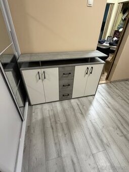 Komoda Dorothea - betón/biela