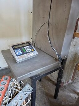 Predám priemyselnú digitálnu váhu Systec (2 ks)
