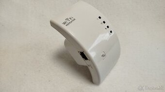 Zosilňovač WiFi signálu WIFI Repeater