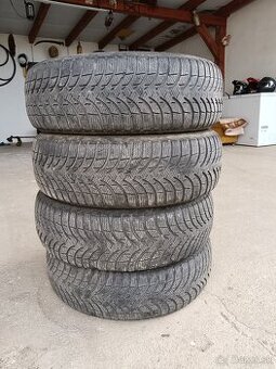 Predám Michelin 185/60R15 zimne