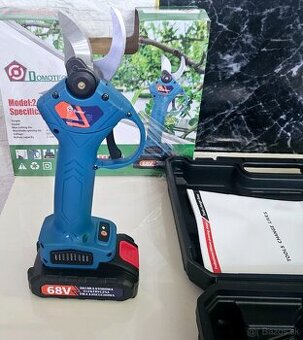 Predám nové aku nožnice 2x bateria nabíjačka kufror cená 50€