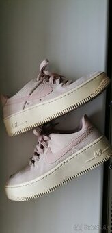 NIKE Air Force 1 veľ. 38