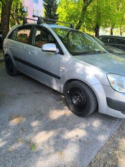 Kia Rio 1,6 benzín r.v 2006
