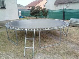 Predám veľkú trampolínu