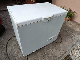 Mraziaci box WHIRLPOOL