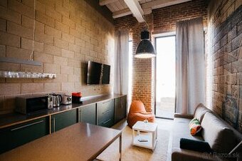 Prenájom exkluzivny 1 izb. Loftový byt. Lucenec, centrum L2