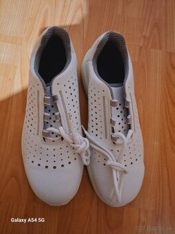 Pracovná obuv velkost 43