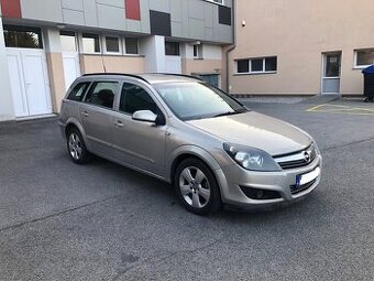 Opel Astra Caravan 1.7 CDTi , SK AUTO