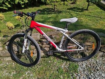 GT Avalanche 3.0 Horský bicykel M