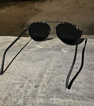 Gucci black okuliare