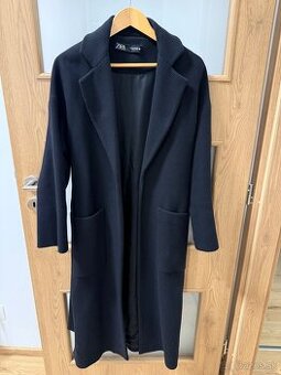 ZARA cierny vlneny kabat, velkost XS