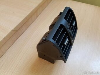 Fukar do laktovej opierky VOLKSWAGEN TOURAN