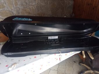 Strešný box s priečnikmi